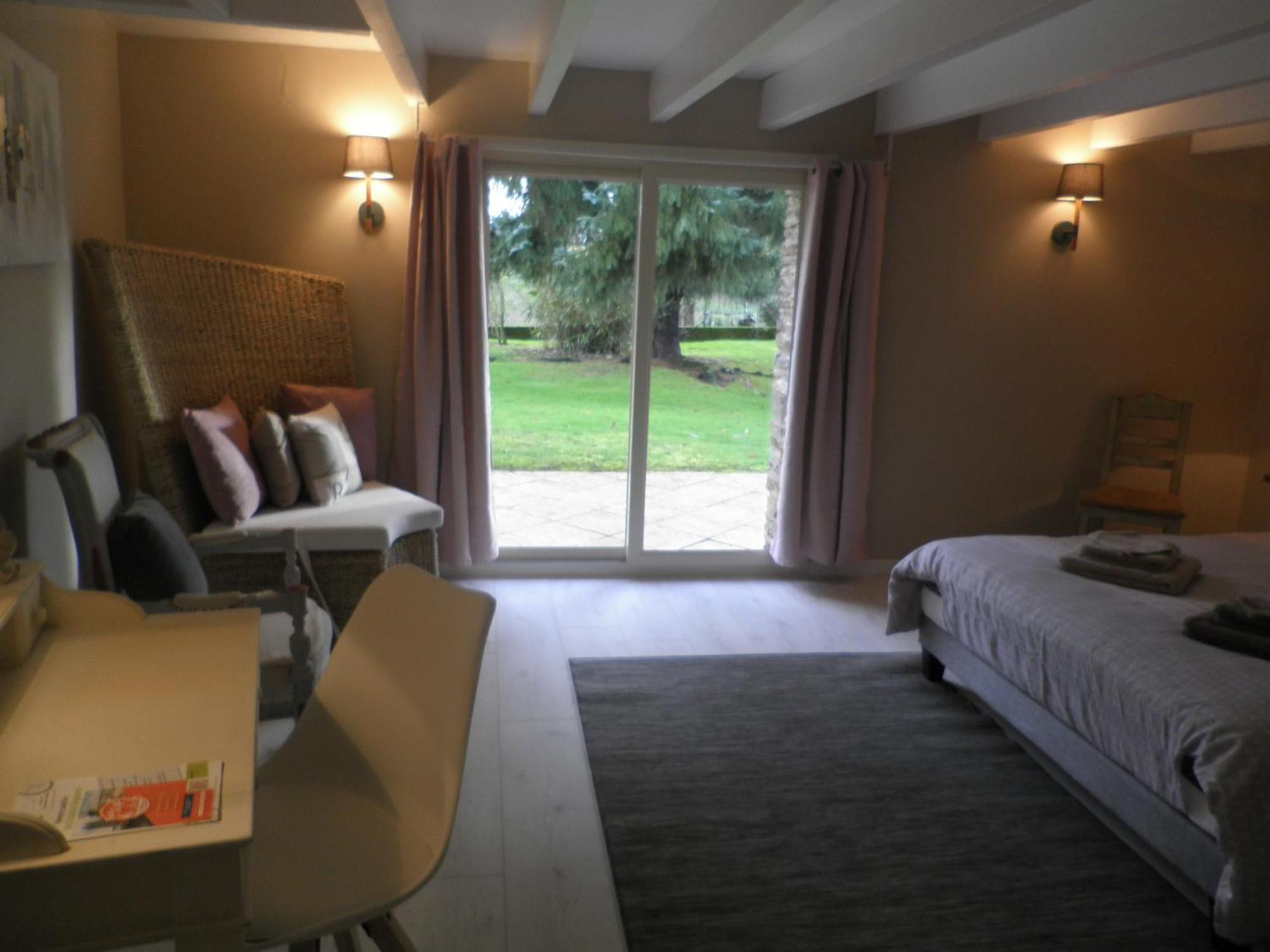 Au Clos De Launay Chambres D'Hotes Le Cellier Luaran gambar
